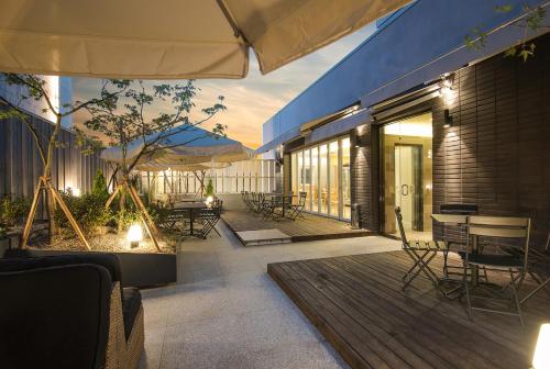 블로 바이 블로 호텔 (BLO BY BLO HOTEL)