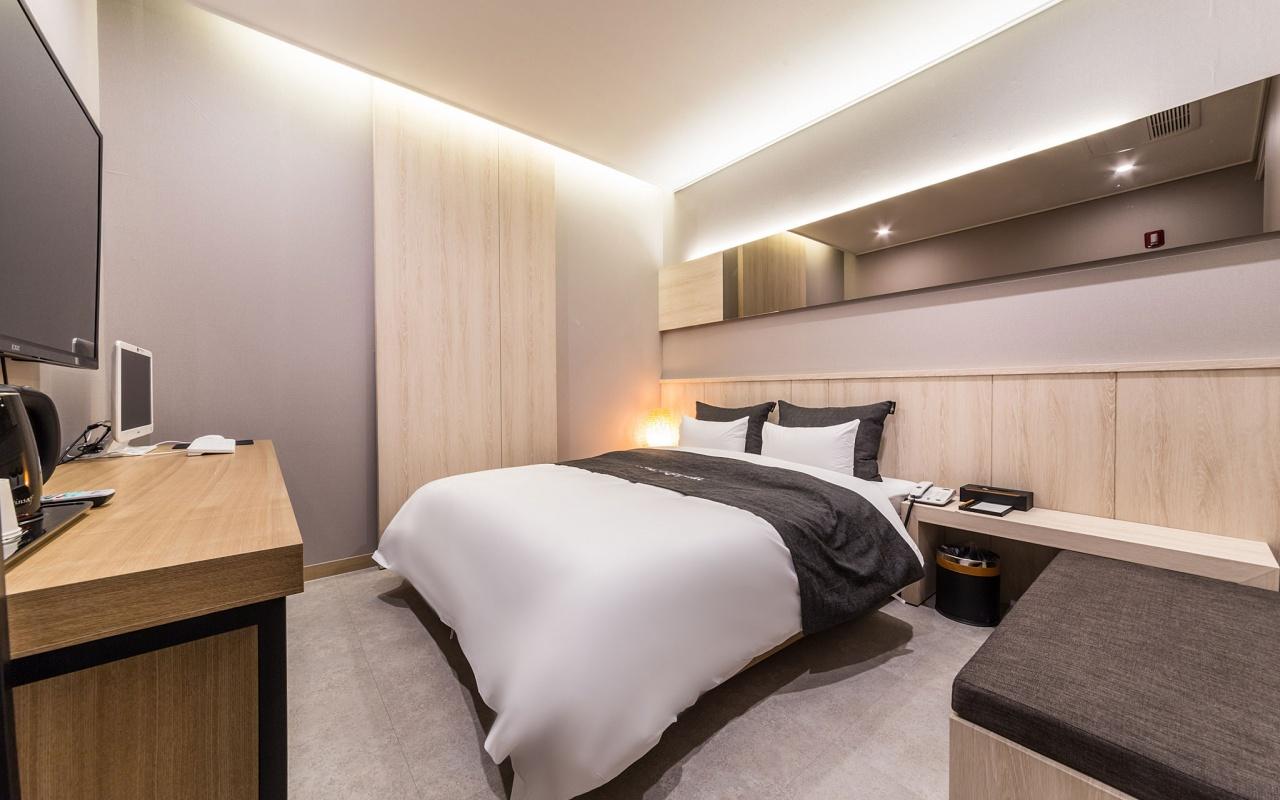 호텔 시그널 (Hwaseong Signal)