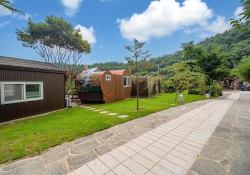 하나 숲 관광농원 (Hana Soop Gwangwang Nongwon)