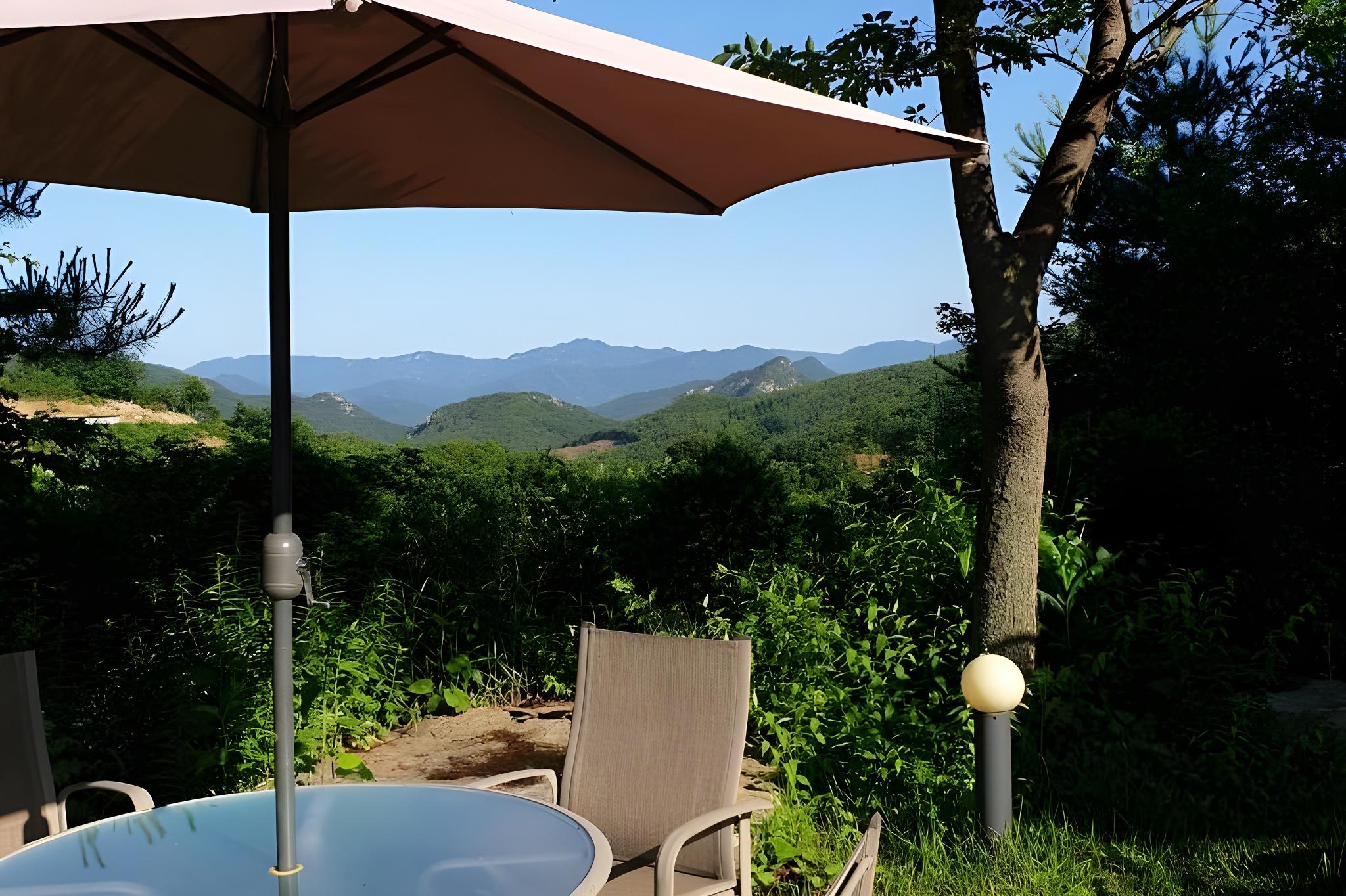 포천 그린힐펜션 (Pocheon Green Hill Pension)