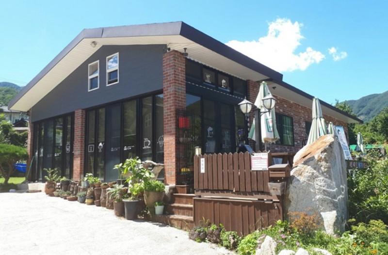 성주 솔마루펜션 (Seongju Solmaru Pension)