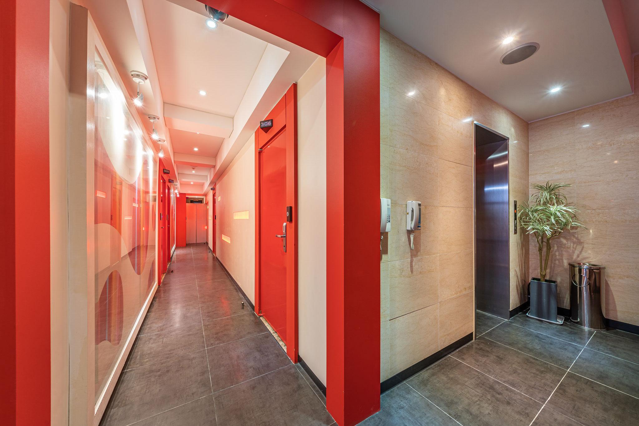 성남 인투 (Seongnam Into)