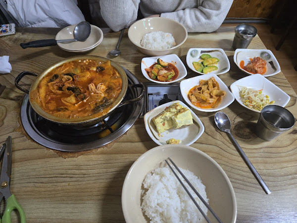 꿀돼지김치찌개