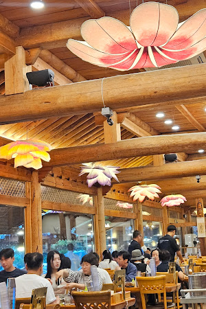 단청(꽃돼지감나무집)