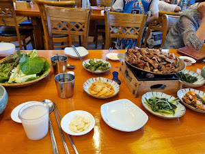 단청(꽃돼지감나무집)