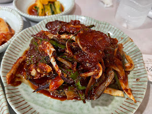 딴뚝통나무집식당