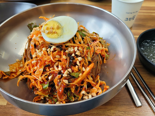 메밀고개 시골막국수