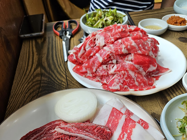 물장구식육식당