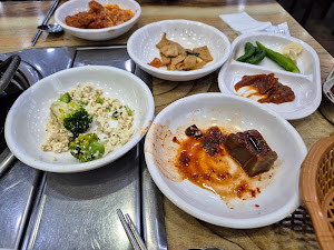 율촌우리식당본점