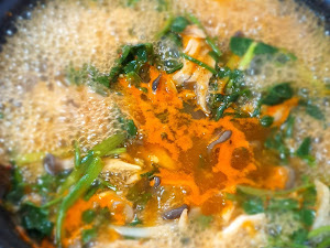 청정야채버섯칼국수