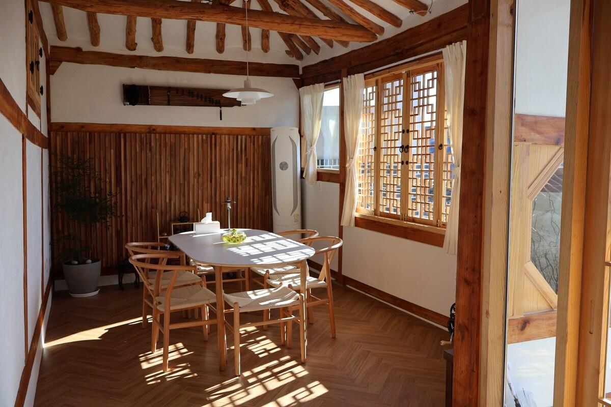 안동 시내 독채 한옥 스테이, 아름다움을 알아 가는 곳: 미지한옥 (Andong City Center Private Hanok Stay, A Place to Discover Beauty: Miji Hanok)