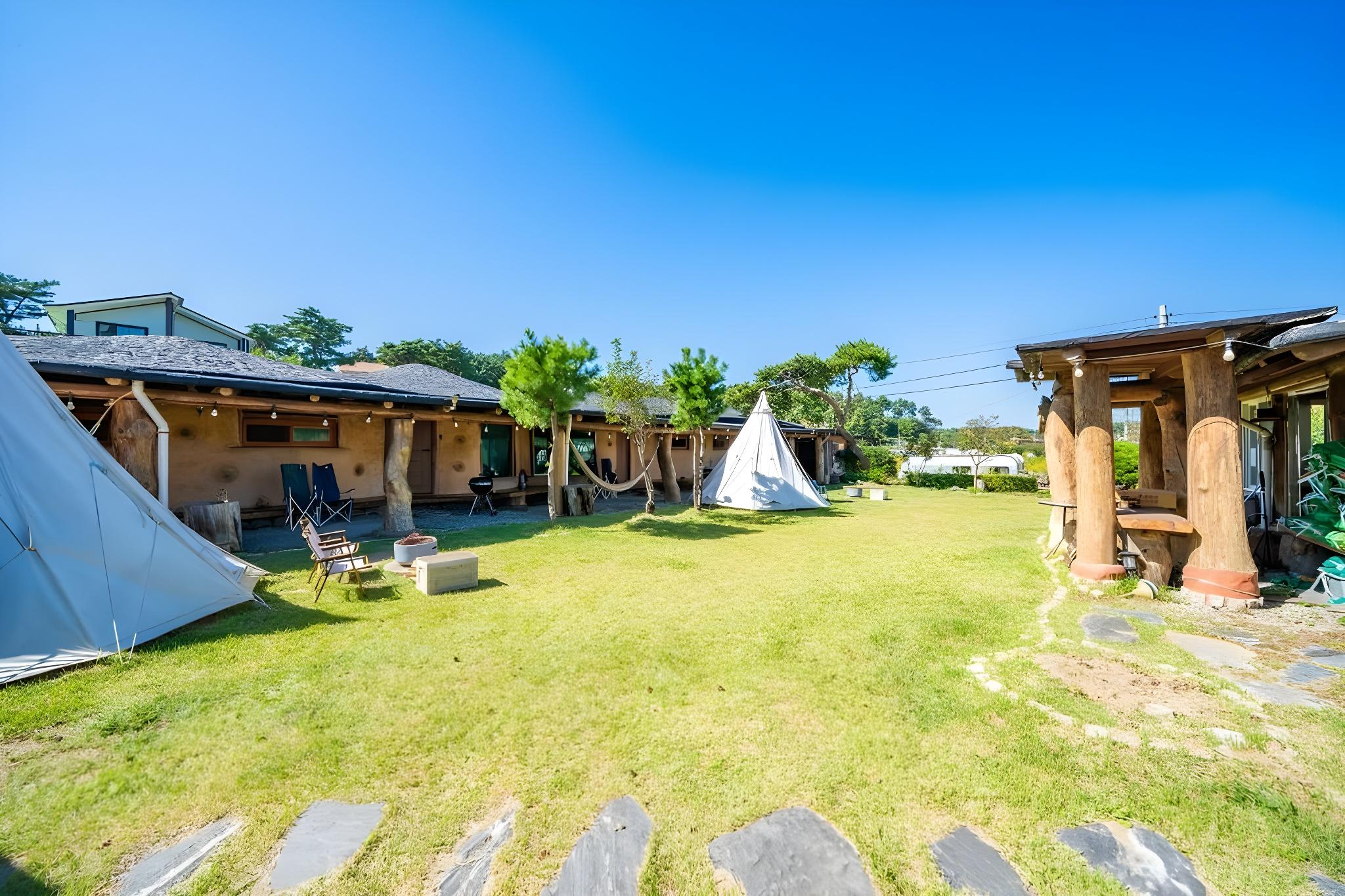 양양 토담글램핑 앤 펜션 (Yangyang Todam Glamping N Pension)