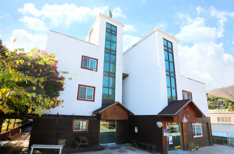 무주 설인관광펜션 (Muju Seolin Tourist Pension)