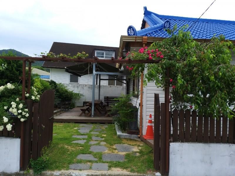 보은 속리산야생화펜션 (Boeun Songnisan Wildflower Pension)