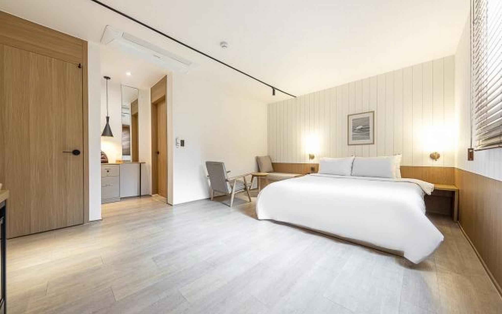 호텔 세븐브릭스 광주역점 (Hotel Seven Bricks Gwangju Station Branch)