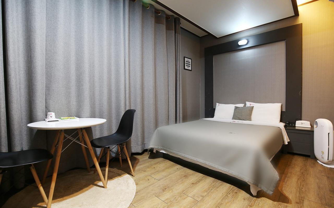 영동 32일 (Yeongdong 32 Days)