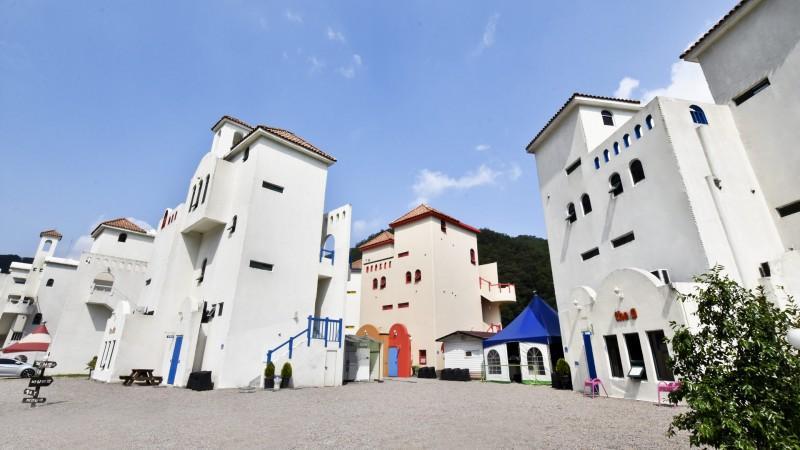 춘천 더나인펜션 (Chuncheon The Nine Pension)