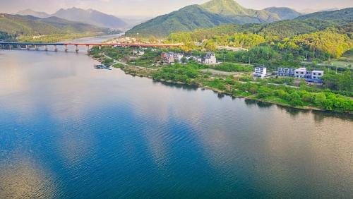 춘천 남이섬 리버노스 풀빌라 (Chuncheon Namiseom River North Pool Villa)