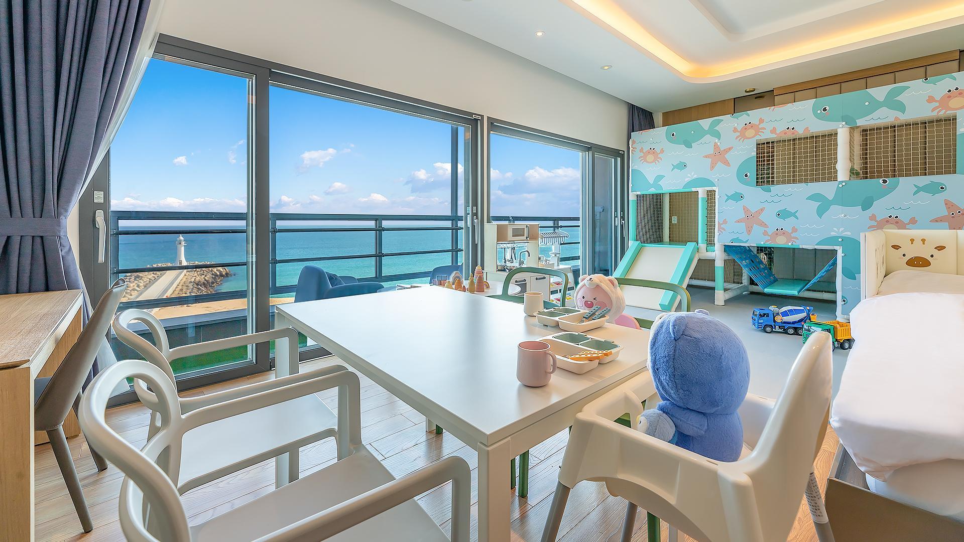 강릉 페리아902 키즈가족 스파펜션 (Gangneung Feria902 Kijeugajok Spa Pensio)