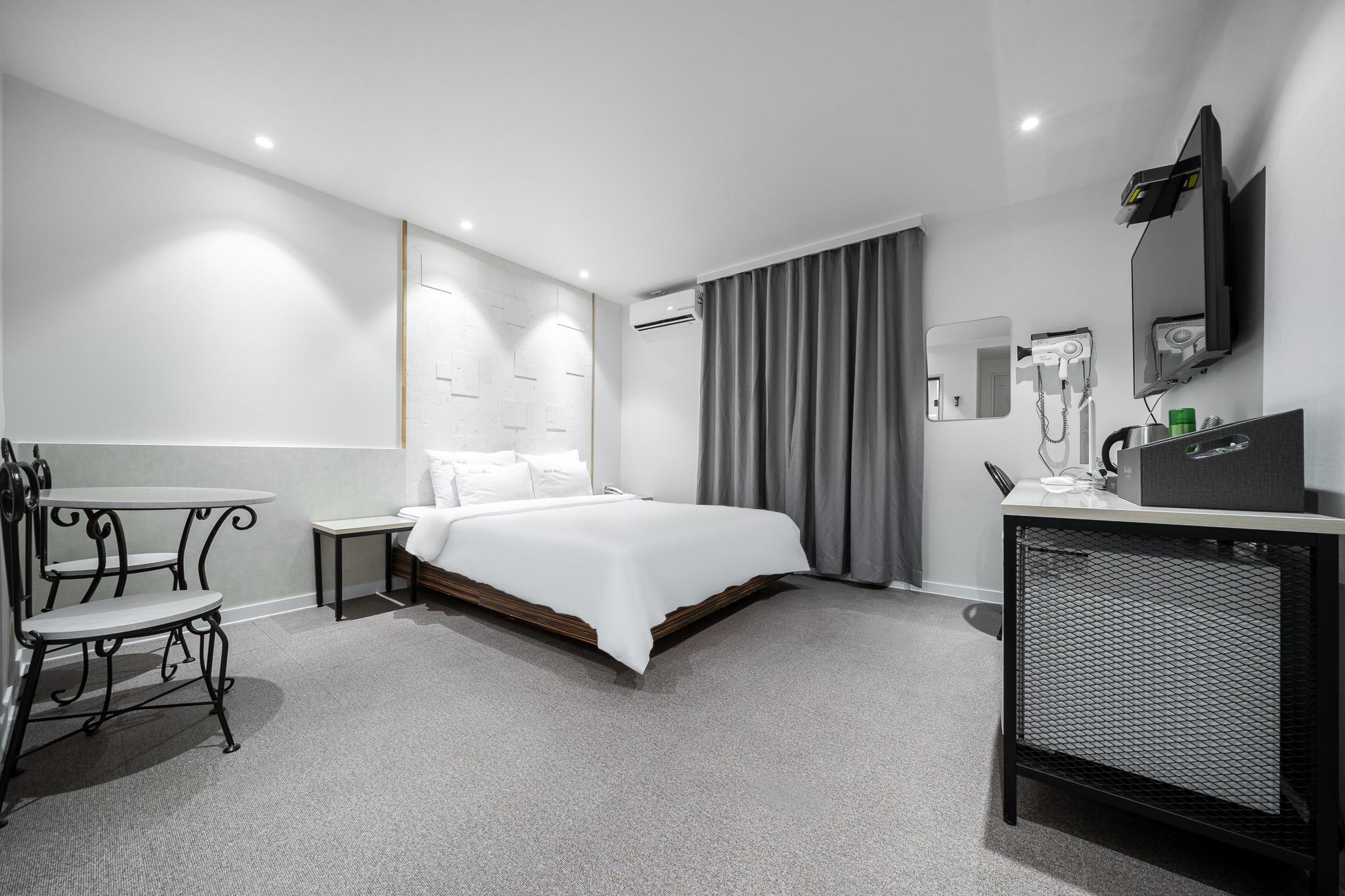 순천 호텔 써드 (Suncheon Hotel Third)