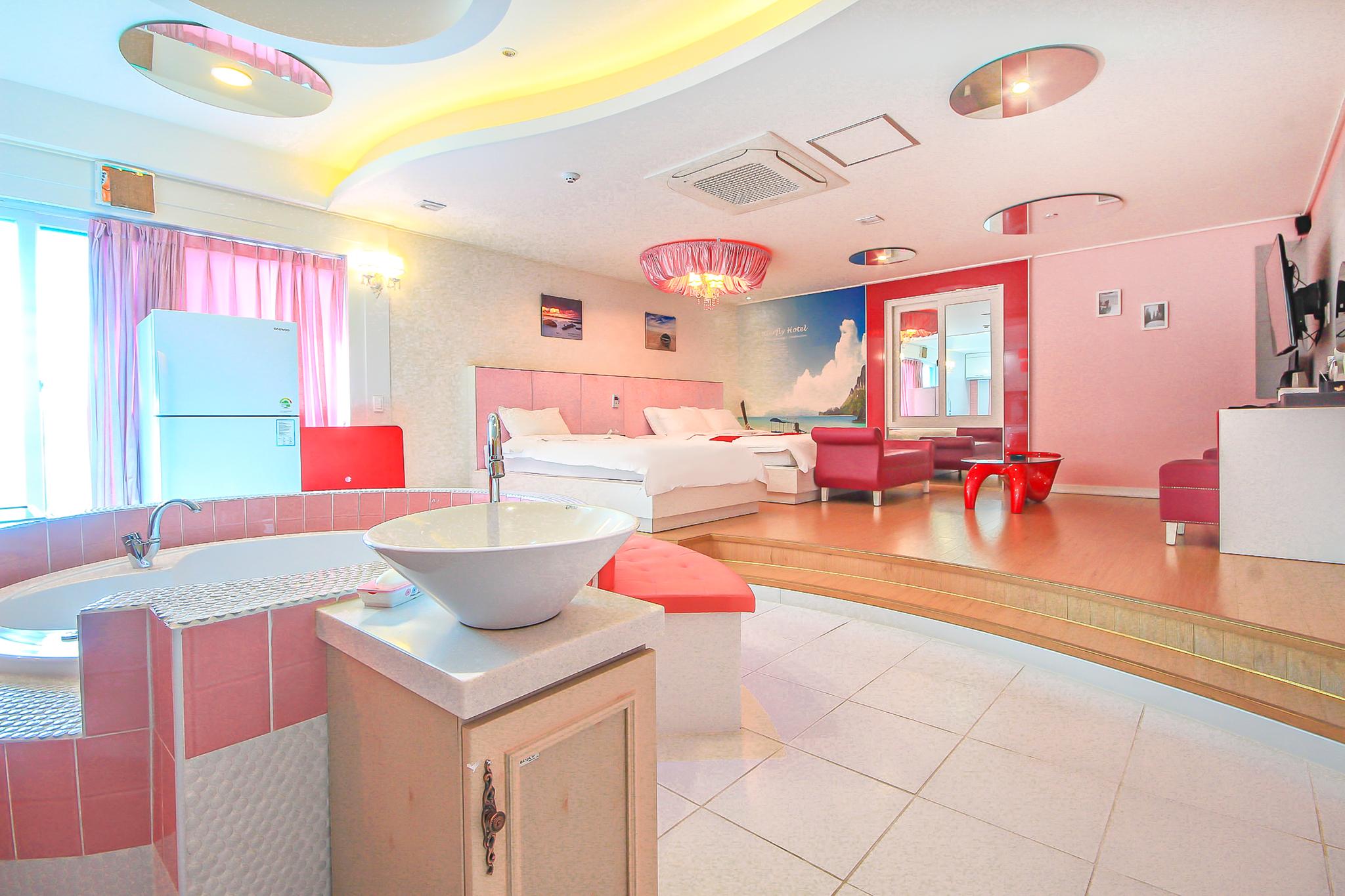 부안 격포 나비 펜션&무인텔 (Buan Gyeokpo Navi Pension and Self check-in Motel)