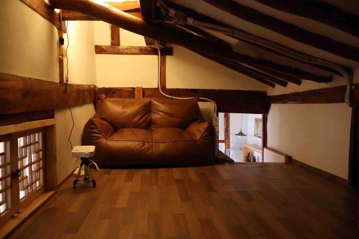 안동 시내 독채 한옥 스테이, 아름다움을 알아 가는 곳: 미지한옥 (Andong City Center Private Hanok Stay, A Place to Discover Beauty: Miji Hanok)