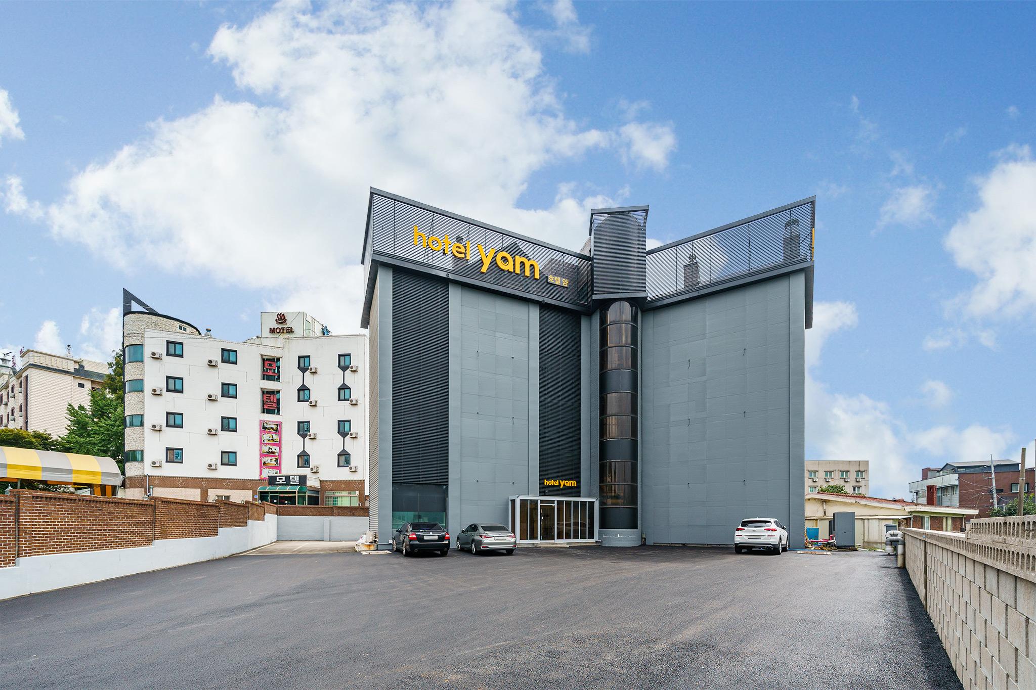 천안 YAM 천안신부점 (Cheonan YAM Cheonan Shinbu Branch)
