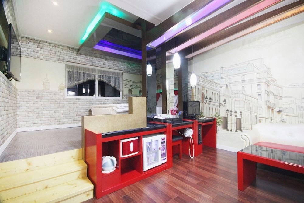 Gimcheon J Self Check-in Motel