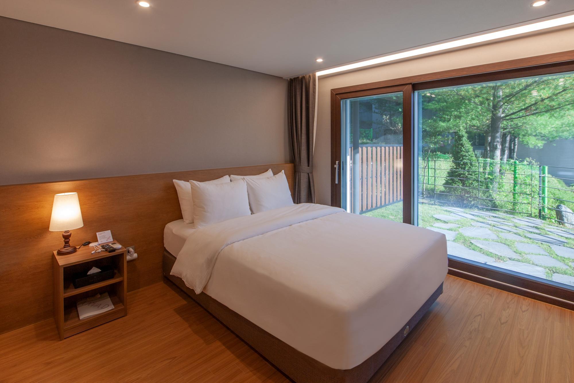 페트로 호텔 (Petro Hotel)