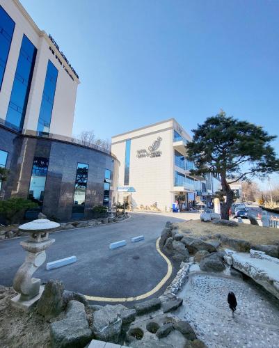 춘천 호텔 공지천 (Chuncheon Hotel Gongjicheon)