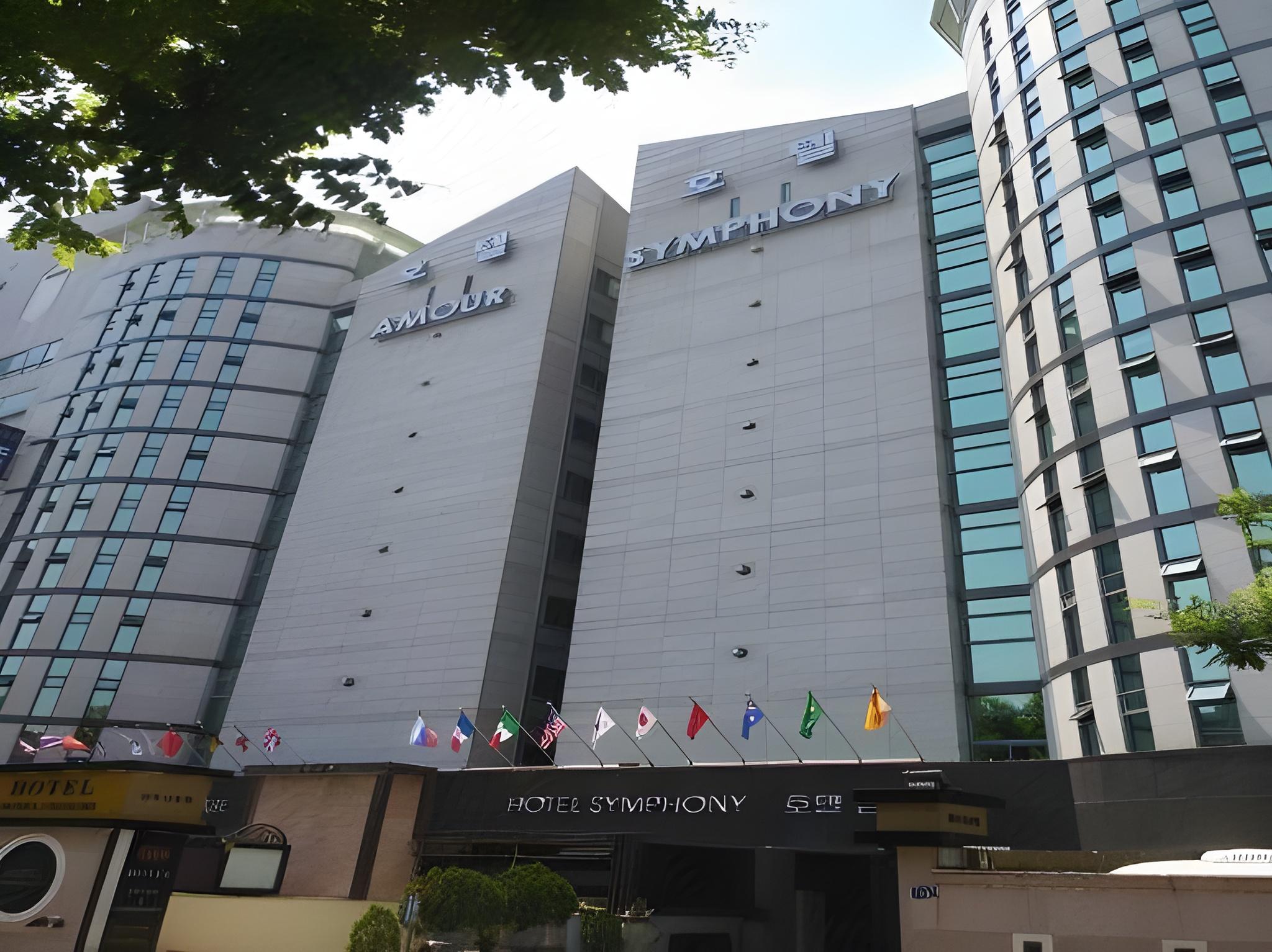 아모르 호텔 (Amour Hotel)