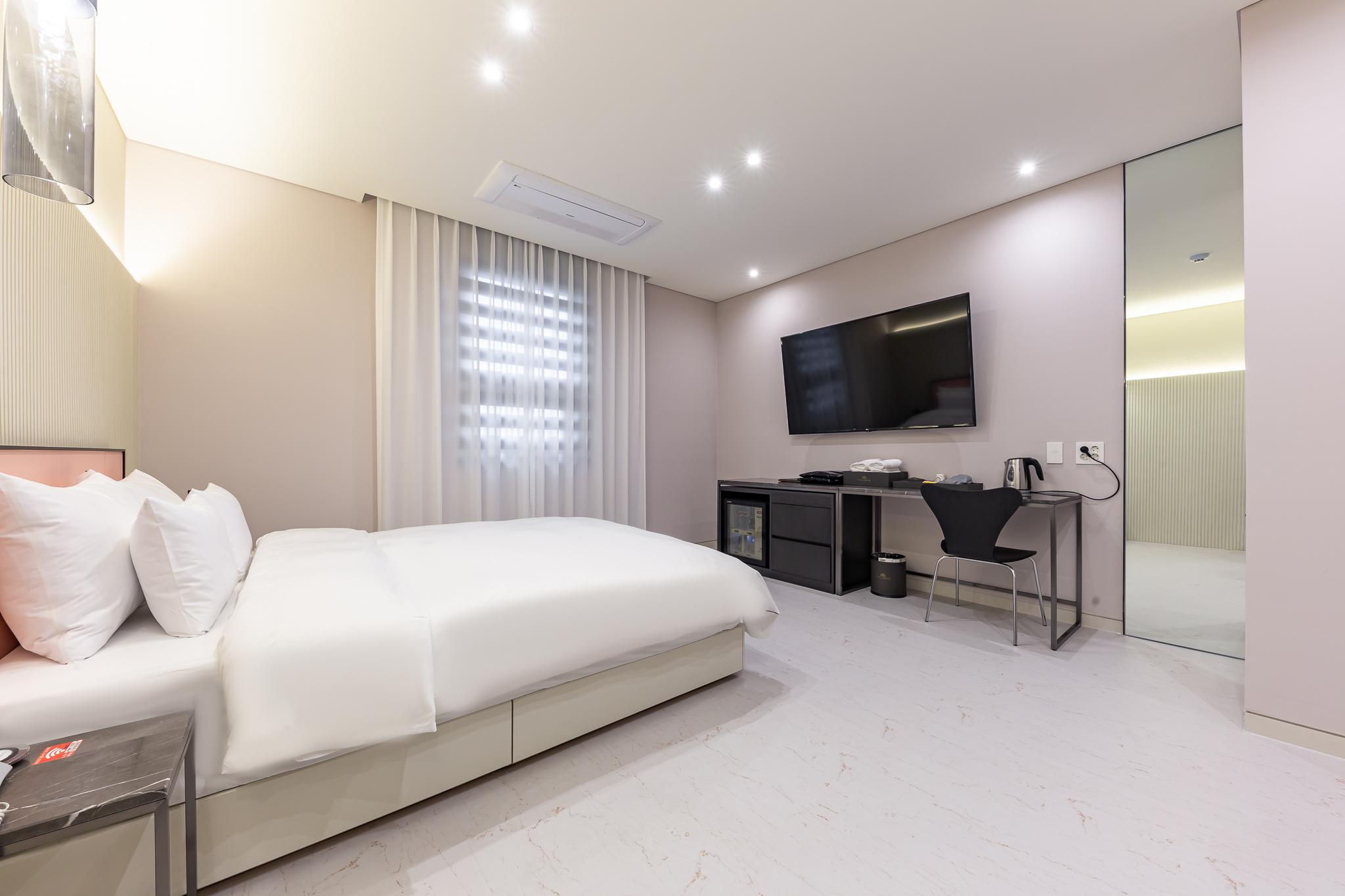 예산 덕산 테라스 무인텔 (Yesan Deoksan Terrace Motel)