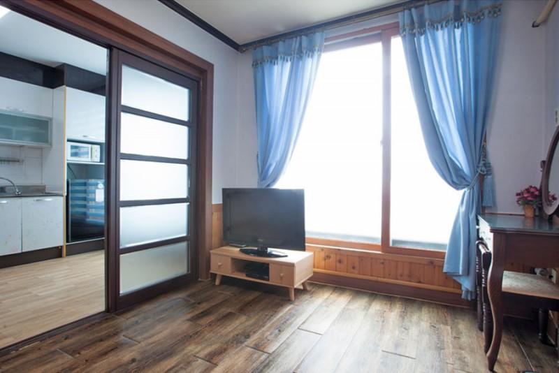 태안(안면도) 꽃지등대펜션 (Taean Kkotji Lighthouse Pension)