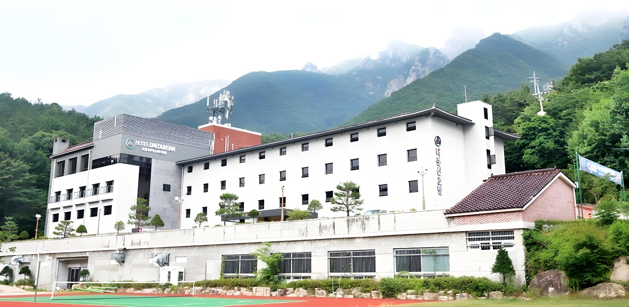 대둔산 호텔 (Daedunsan Hotel)