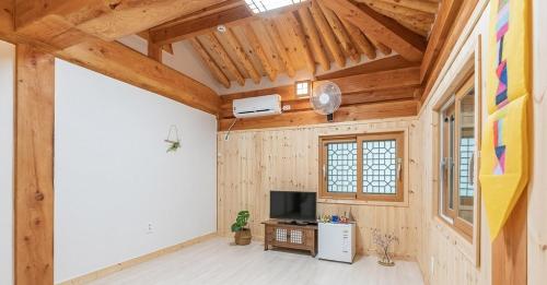 공주 고마 게스트하우스 (Gongju Goma Guesthouse)