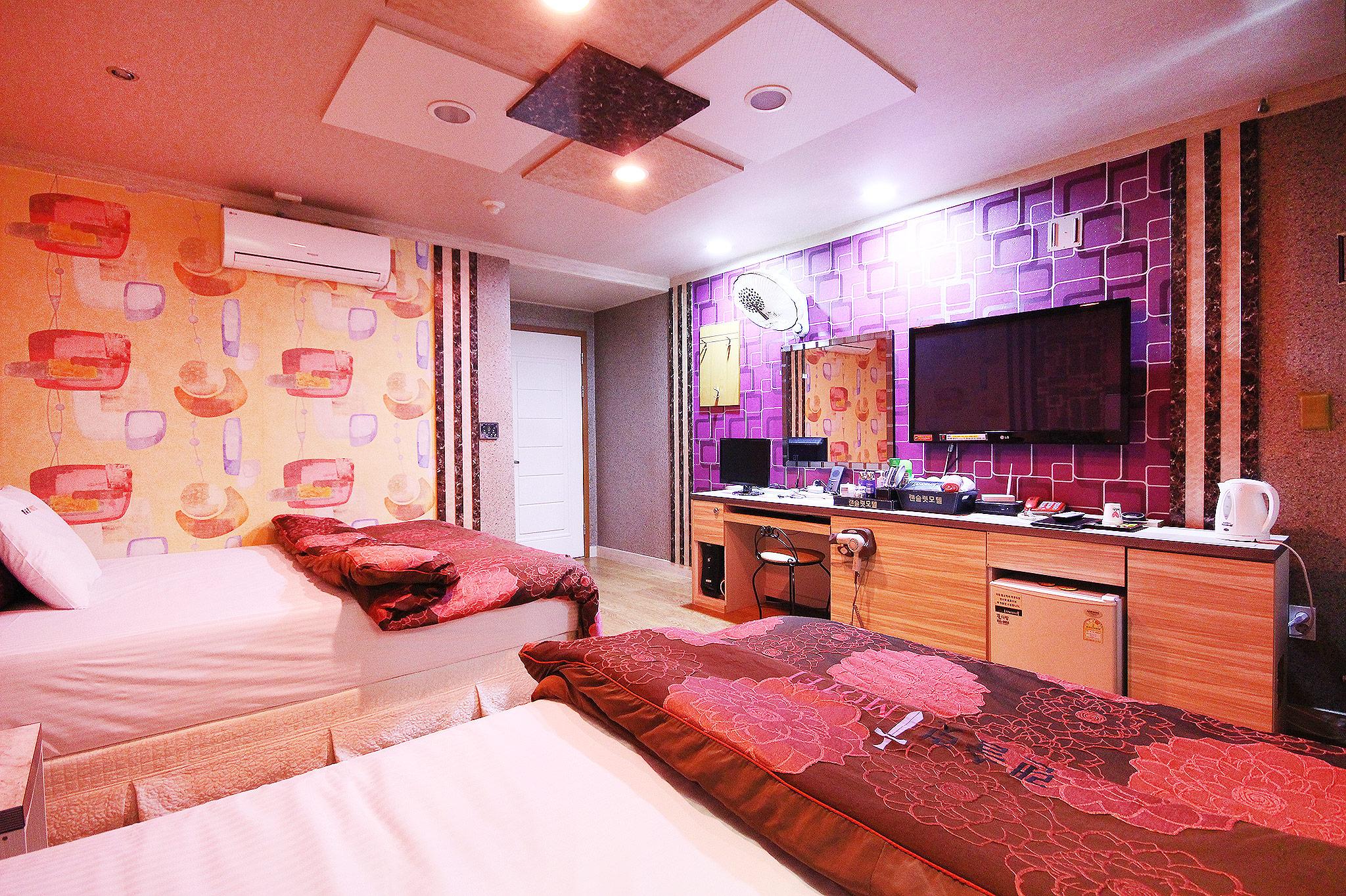 구미 원평동 랜슬럿 (Western Wonpyeongdong Lancelot)