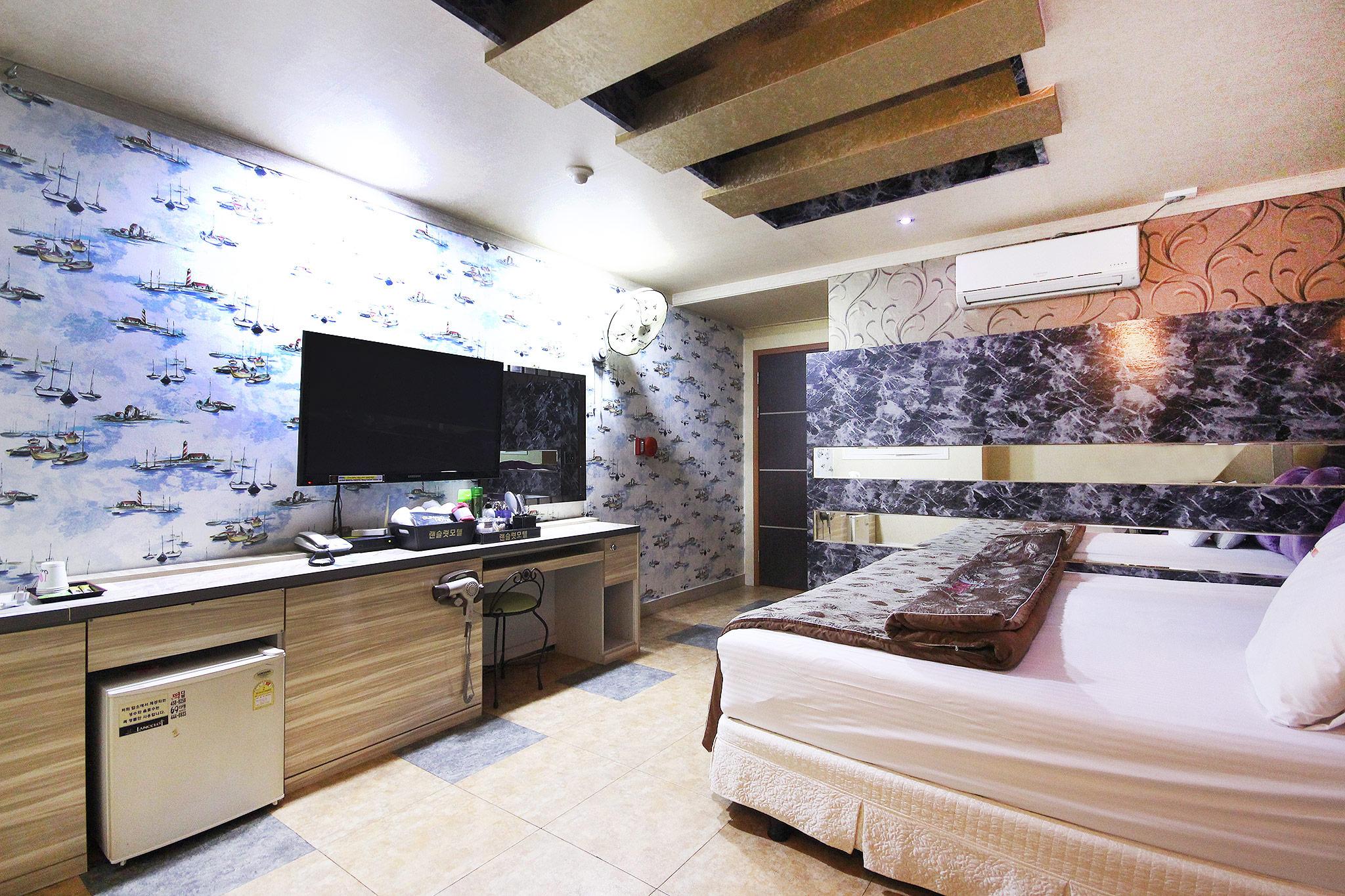 구미 원평동 랜슬럿 (Western Wonpyeongdong Lancelot)