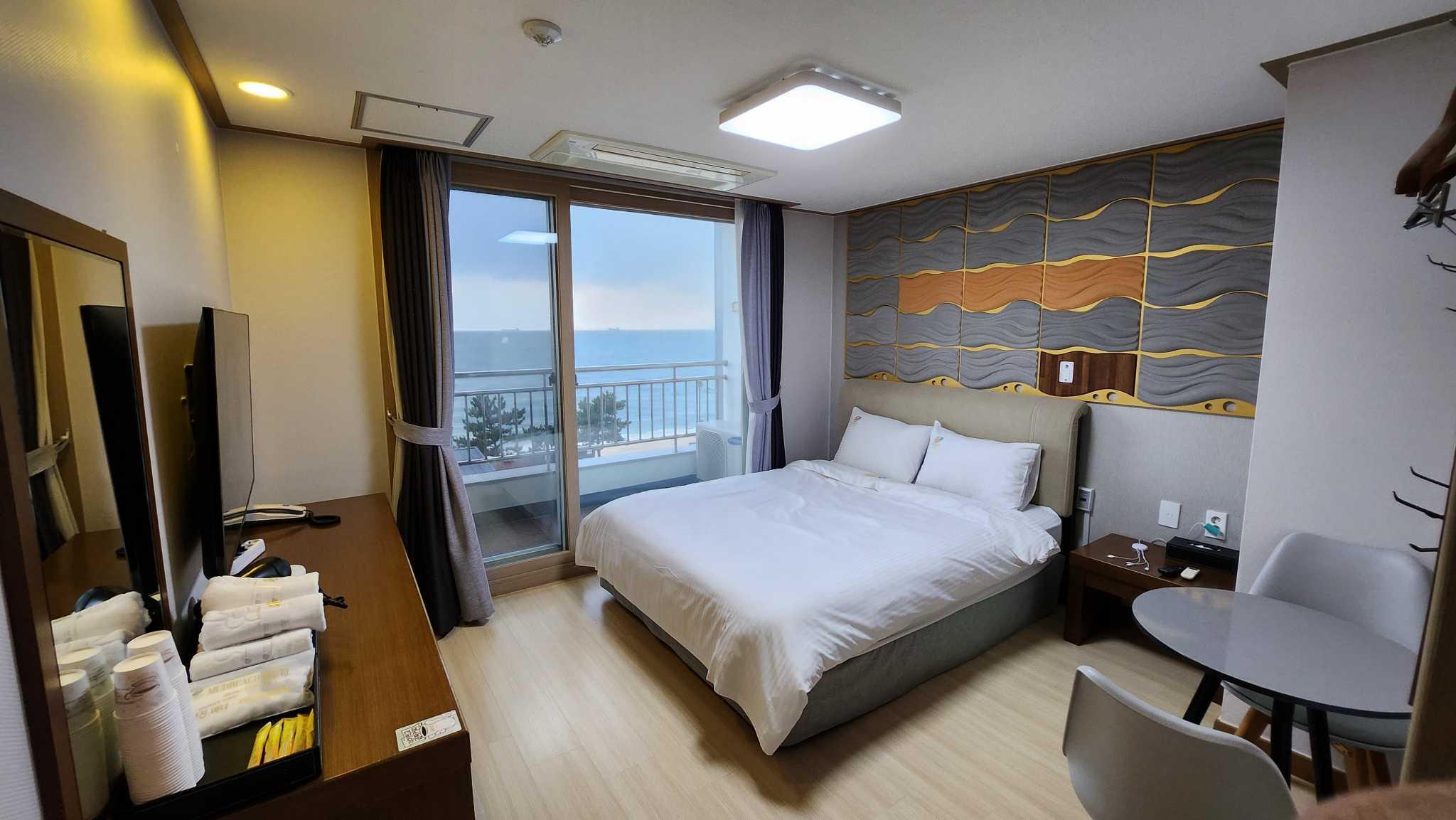 대천 머드 비치 호텔 (Daecheon Mud Beach Hotel)