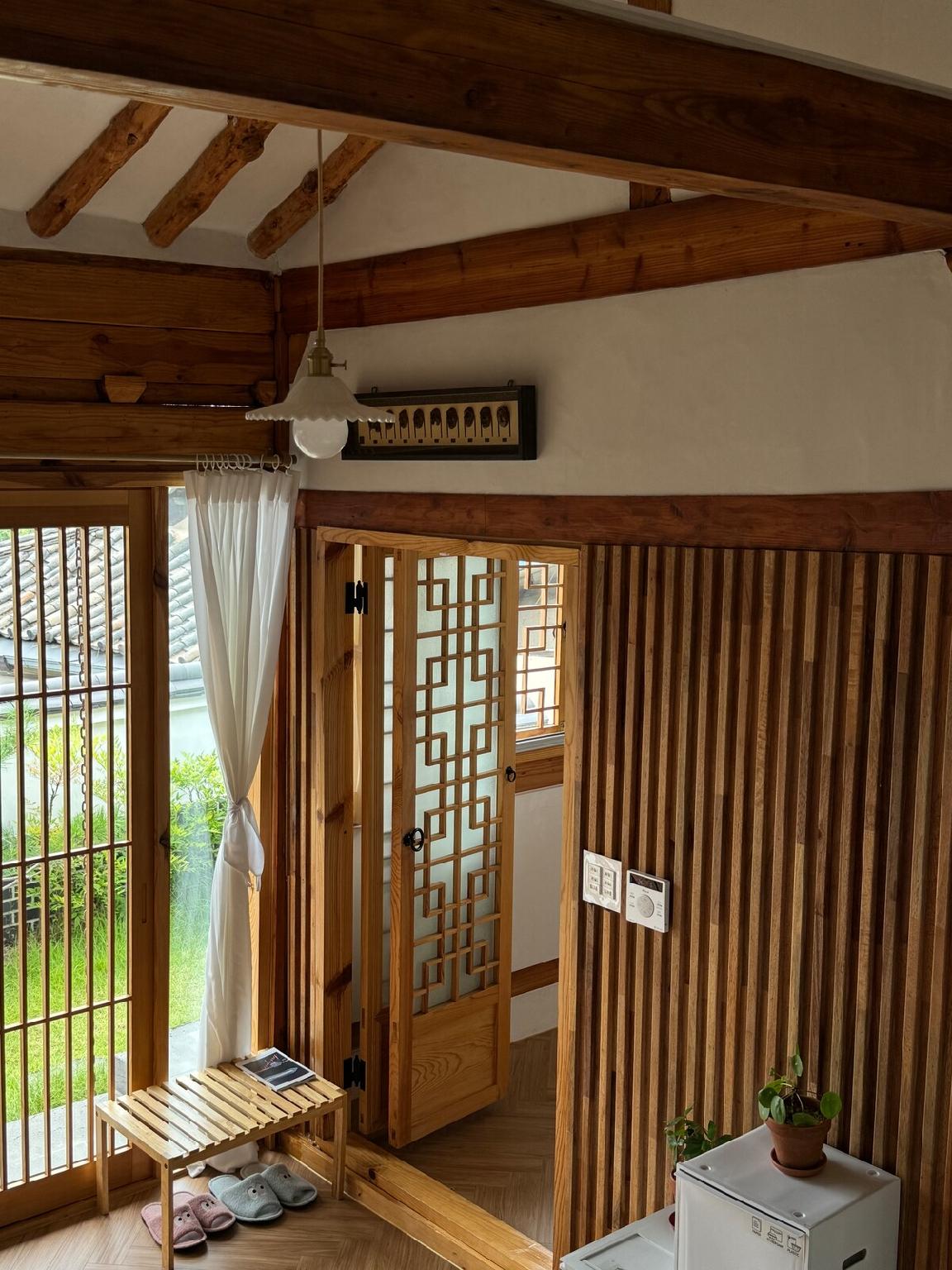 안동 시내 독채 한옥 스테이, 아름다움을 알아 가는 곳: 미지한옥 (Andong City Center Private Hanok Stay, A Place to Discover Beauty: Miji Hanok)