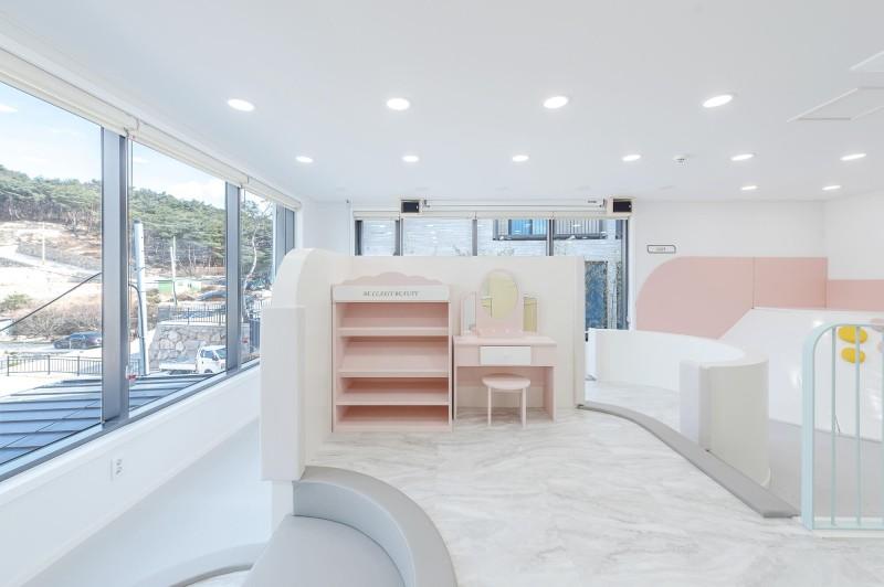 경주 비클래시 키즈풀빌라 불국사점 (Gyeongju Be-Class Kids Pool Villa Bulguksa Branch)