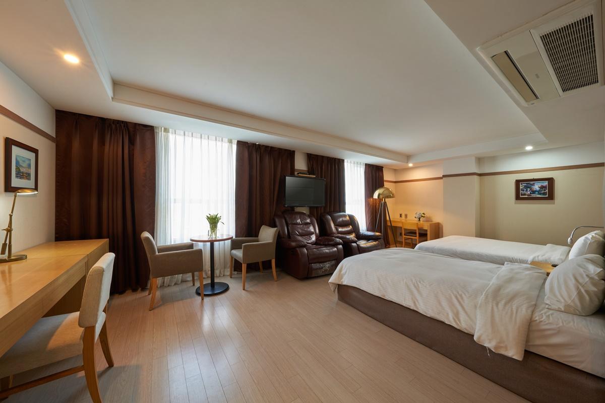 지지 호텔 (GG Hotel )