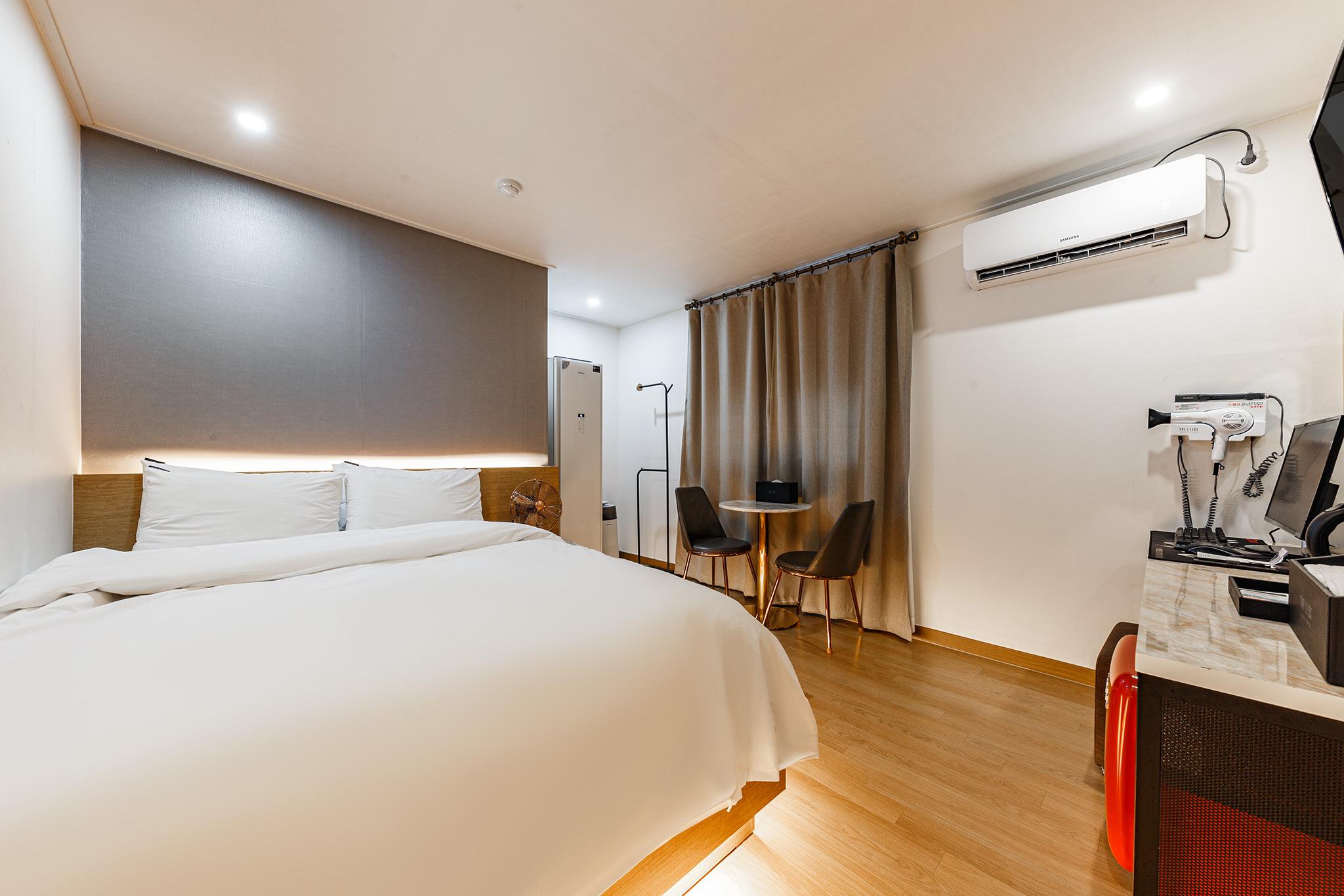 대전 문창 호텔 더리즈 (Daejeon Munchang Hotel The Leeds)