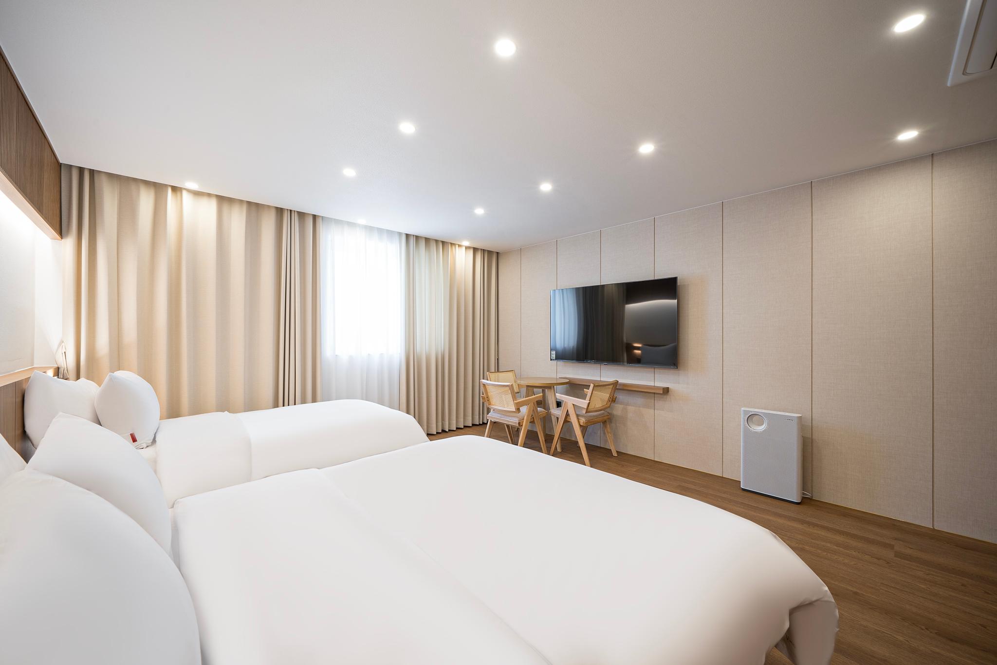 대구 동대구역 브라운도트 동대구역점 (Daegu Dongdaegu Station Brown Dot Dongdaegu Station Branch)