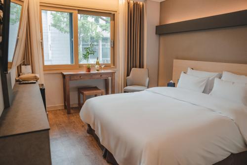 전주 호텔 더 빈센트 (JEONJU HOTEL THE VINCENT)