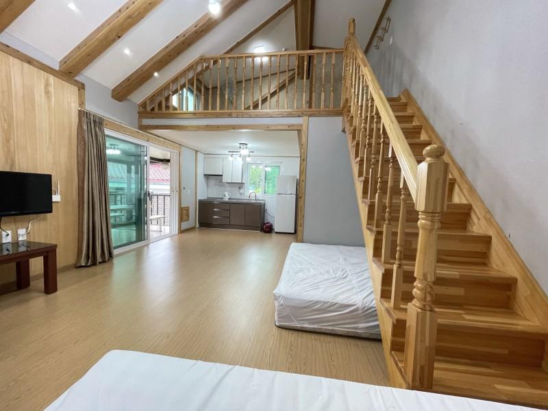 제천 월송가든펜션 (Jecheon Wolsong Garden Pension)