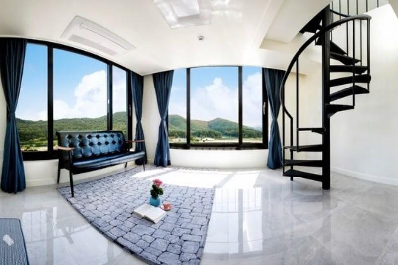 문경 J&M펜션 (Mungyeong J and M Pension)