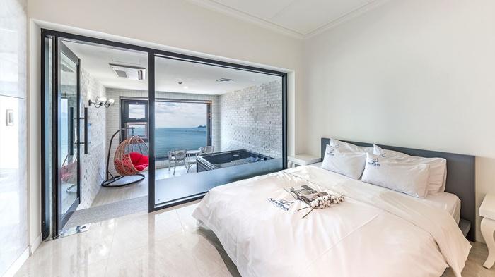 Byeonsan Marina Spa Pension