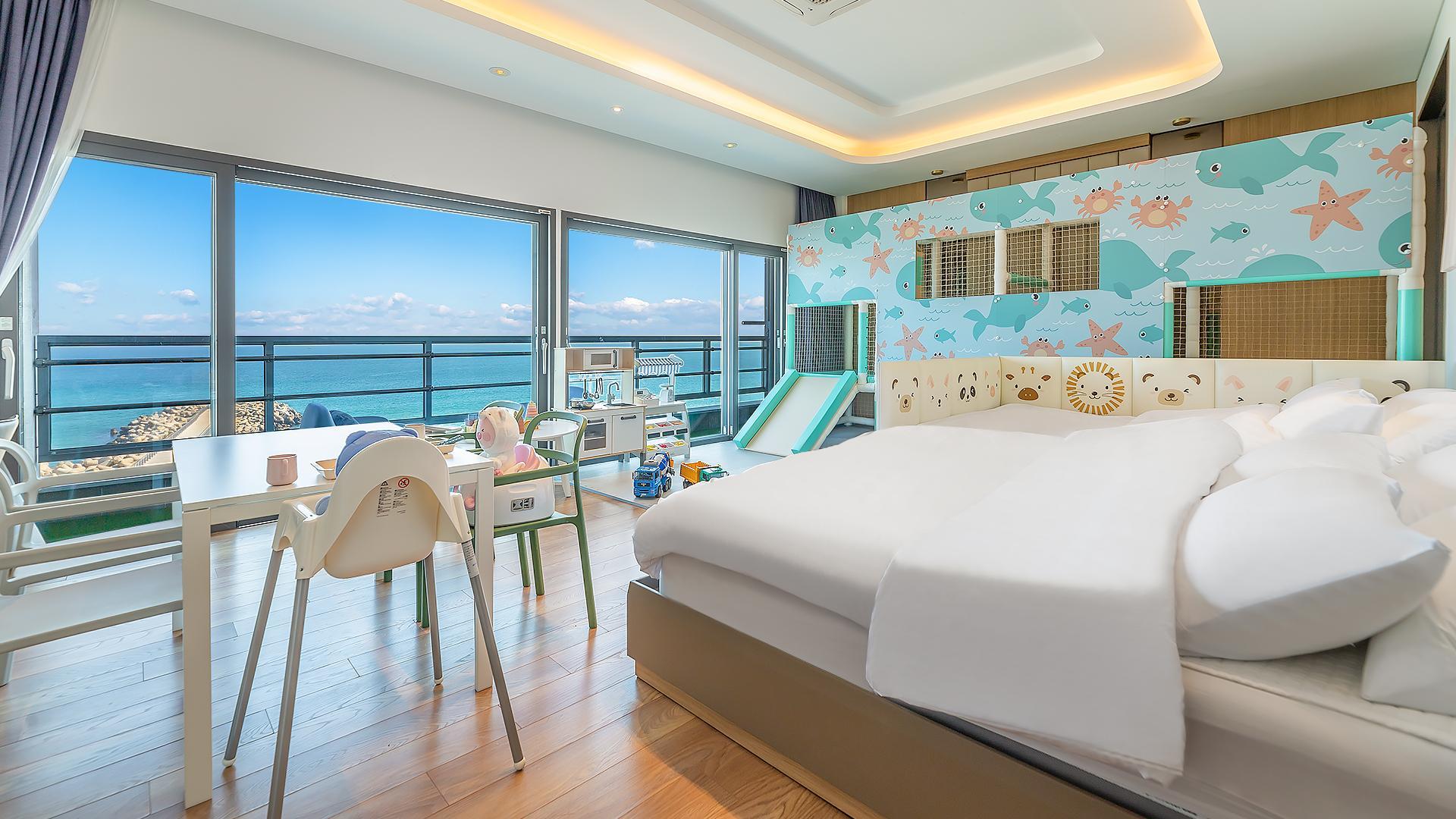 강릉 페리아902 키즈가족 스파펜션 (Gangneung Feria902 Kijeugajok Spa Pensio)