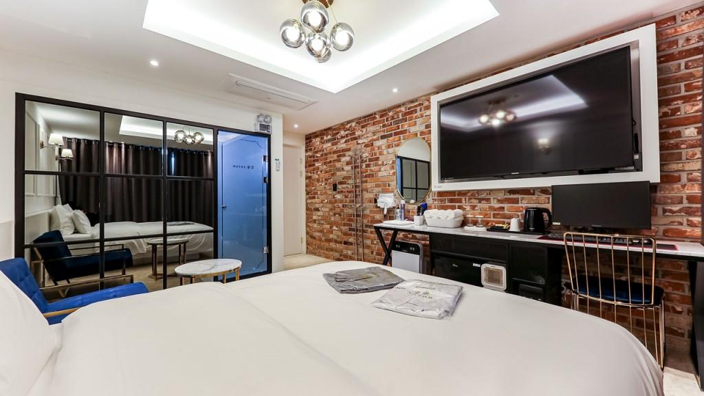 호텔 공주 (Hotel Princess)