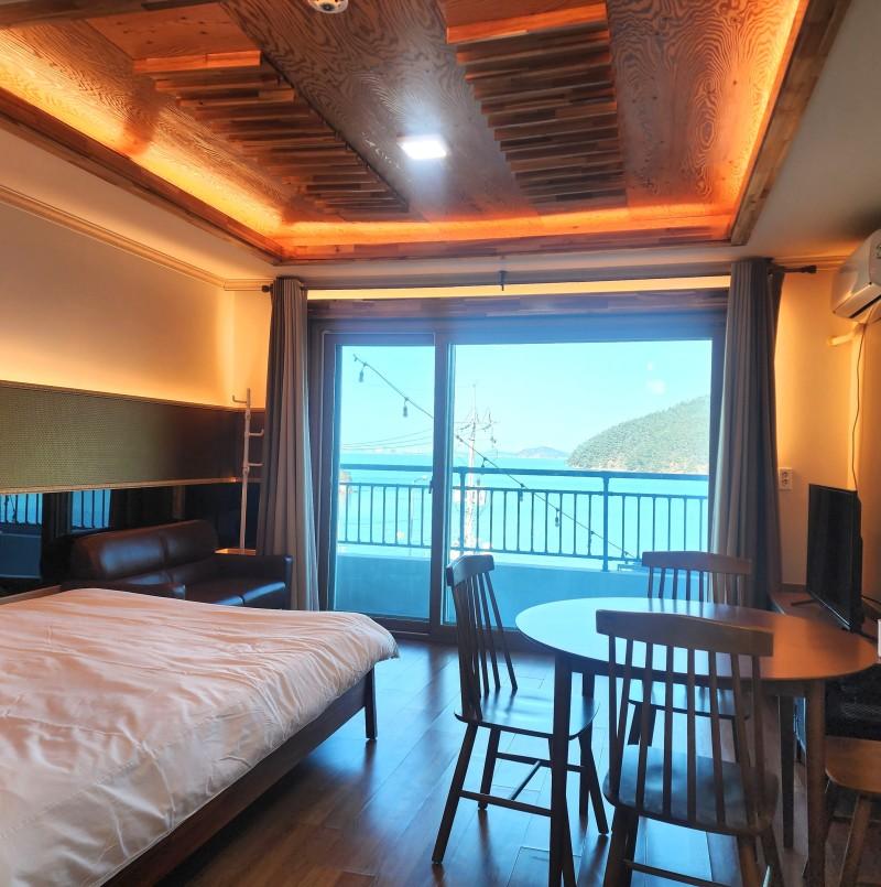 태안 더쉼펜션 (Taean The Rest Pension)